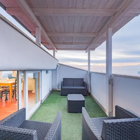 Orizzonte In Blu * 안치오